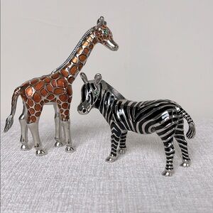 Godinger zebra and giraffe enamel and metal salt and pepper shakers